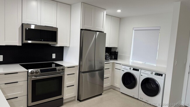 4539 Luxemburg Ct Unit 102