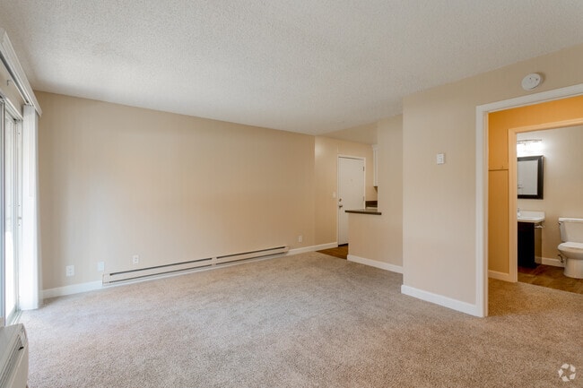 Studio - 383SF