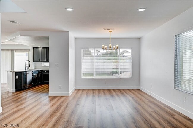 Photo - 2817 Via Florentine St