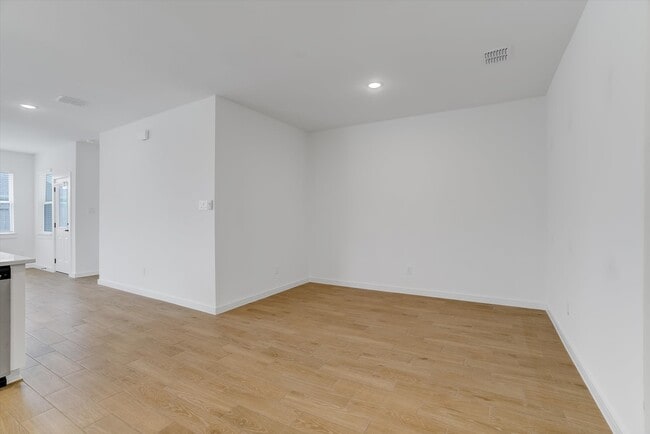 Photo - 8438 Bay Rdg Cir