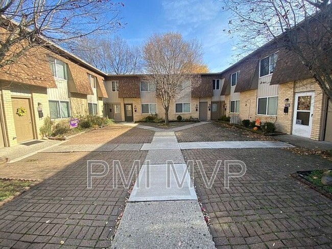 Photo - 7280 Broadwyn Dr Condo