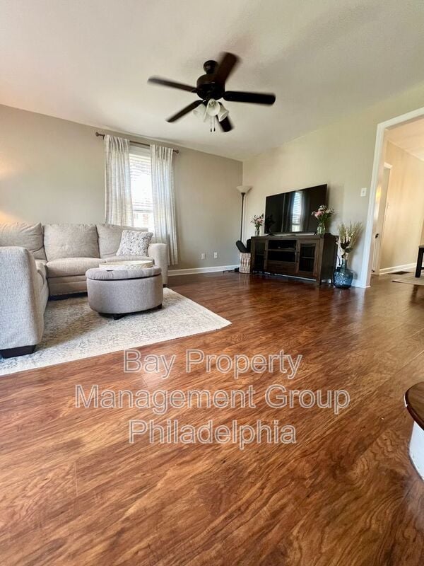 Photo - 4818 Woodland Ave