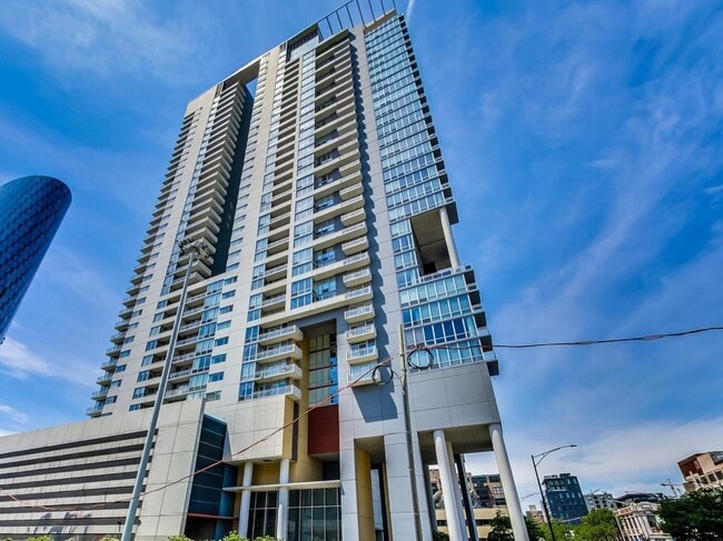 Photo - 737 W Washington Blvd Unit 1209