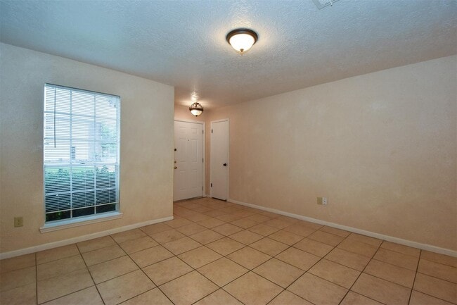 1524 Beaumont Rd