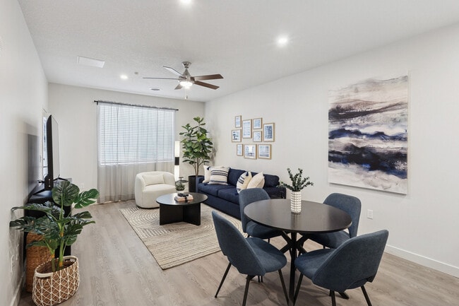 Building Photo - Home at Maricopa