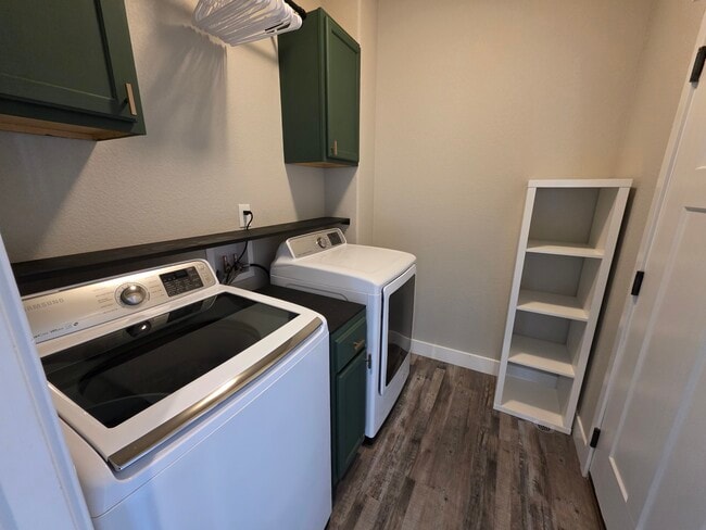 Photo - 9744 Picket Fence Way