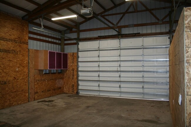 Photo - Shop Studio Unit