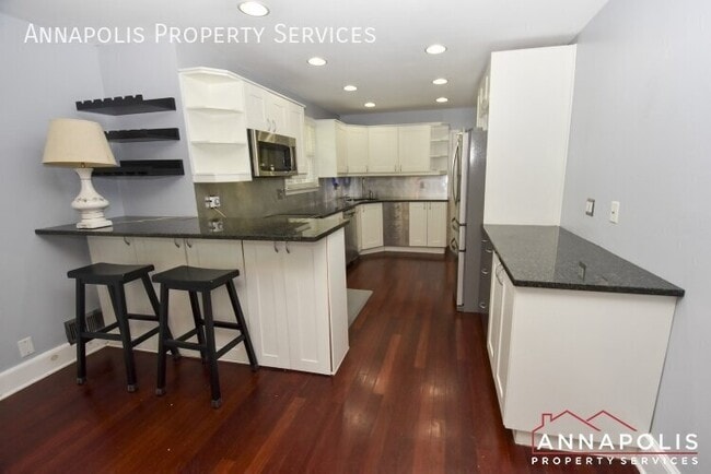 300 S Cherry Grove Ave