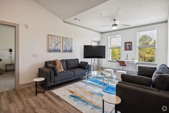 Building Photo - 811 Creekside Terrace Way Rental