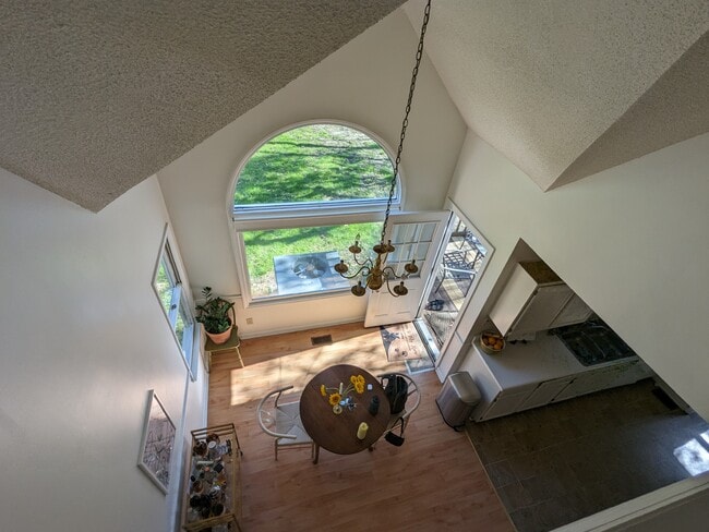 Photo - 2107 Stuart Dr