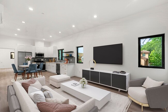 Building Photo - Stunning brand new construction, modern lu... Unit 8931 Hubbard