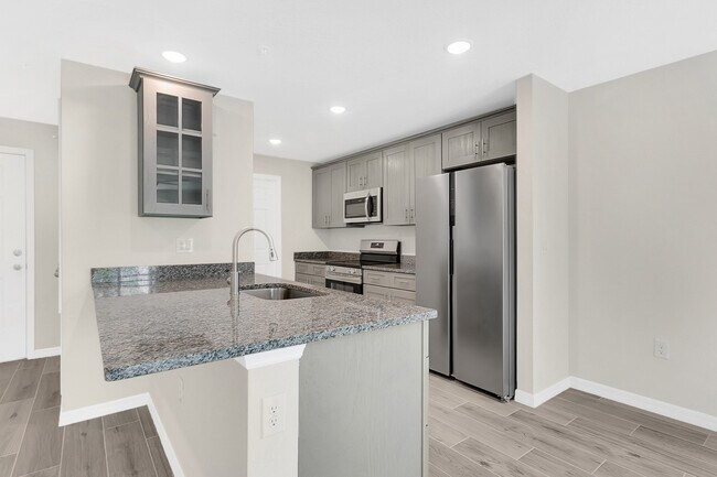 Photo - 2301 Fox Hollow Dr Townhome