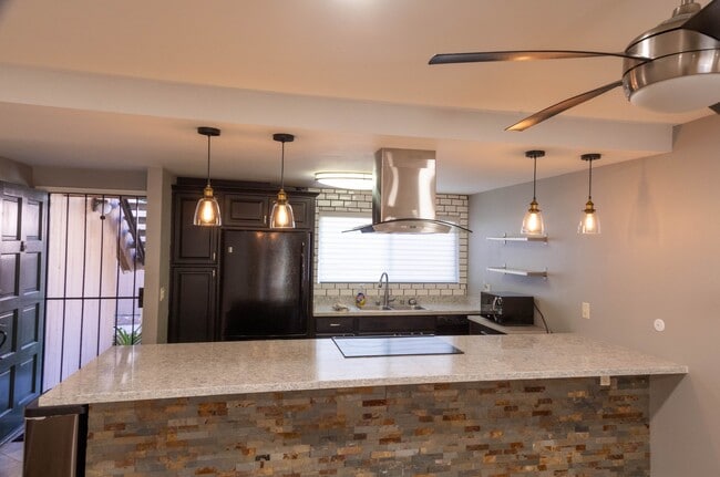 Building Photo - 8749 Lake Murray Blvd Unit 3