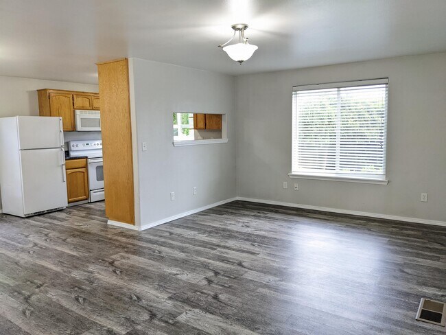 Photo - 1073 Havenwood Dr House