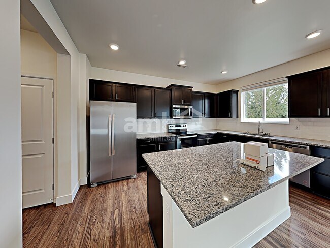 Photo - 1712 194th St Ct E