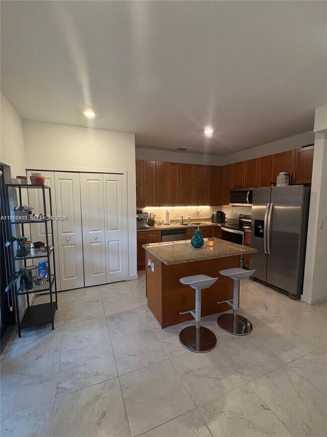 Photo - 13360 Tropical Ave