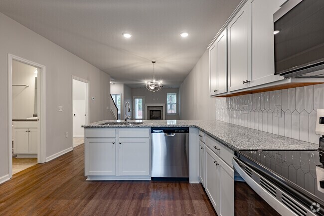 3BR, 3BA - 1,469SF - Kitchen