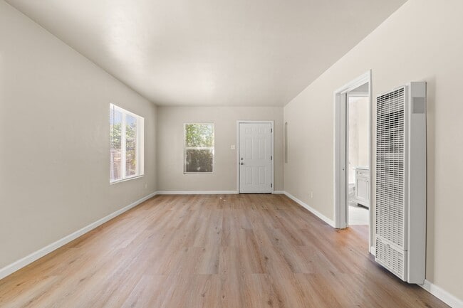 Photo - 6124 Hayes St Unidad 6124