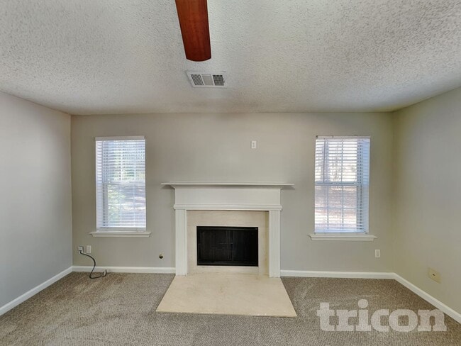 Photo - 135 Williams Bluff