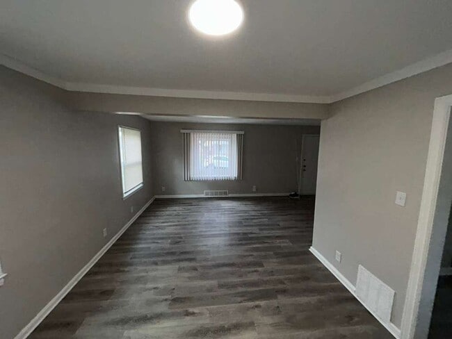 Photo - Renovated 3 Bedroom Colonial