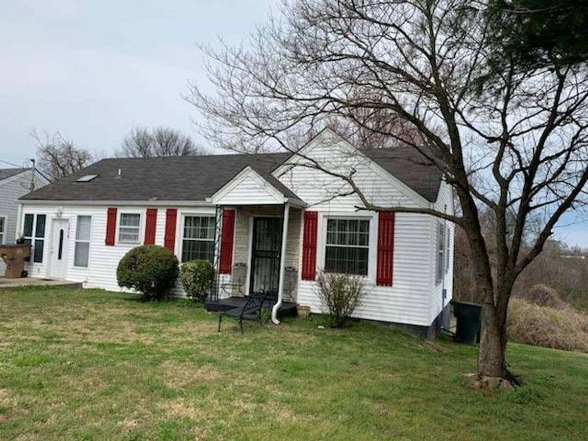 Cute home on quiet street - Cute home on quiet street