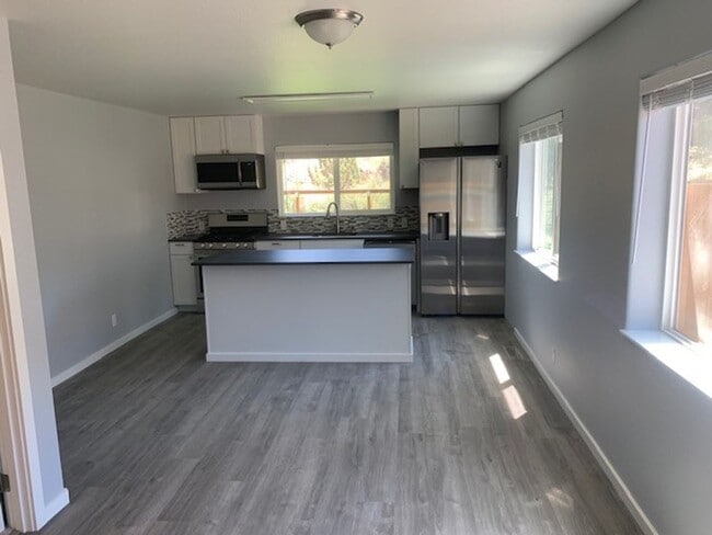 Photo - s20991 Unit 2