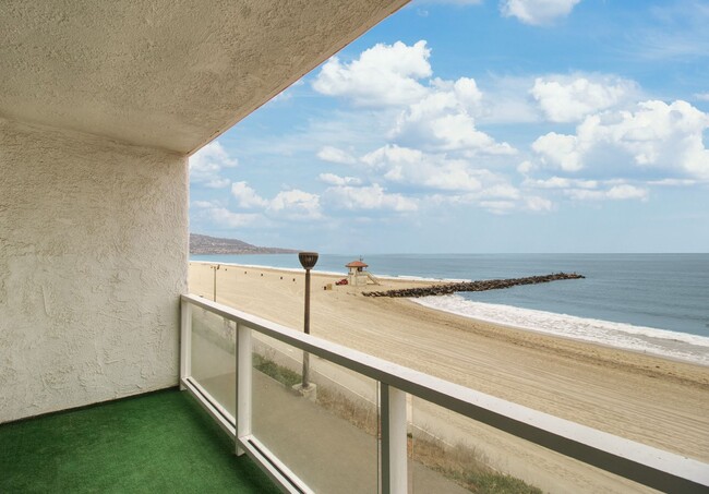 Beach Front Beauty: 1 bed 1 bath with Ocea... - Beach Front Beauty: 1 bed 1 bath with Ocea... House