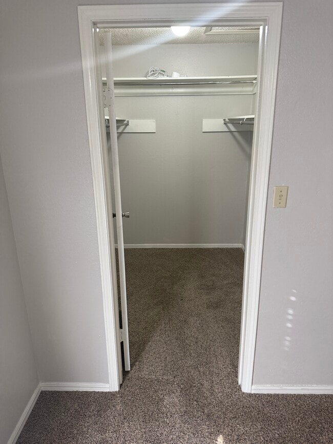 Photo - 828 Hardy Springs Cir Unit B