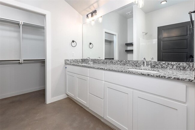 Photo - 13324 Springcreek Dr