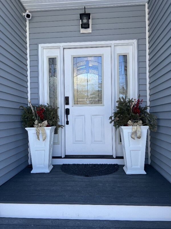 Photo - 409 Holy Cross Rd