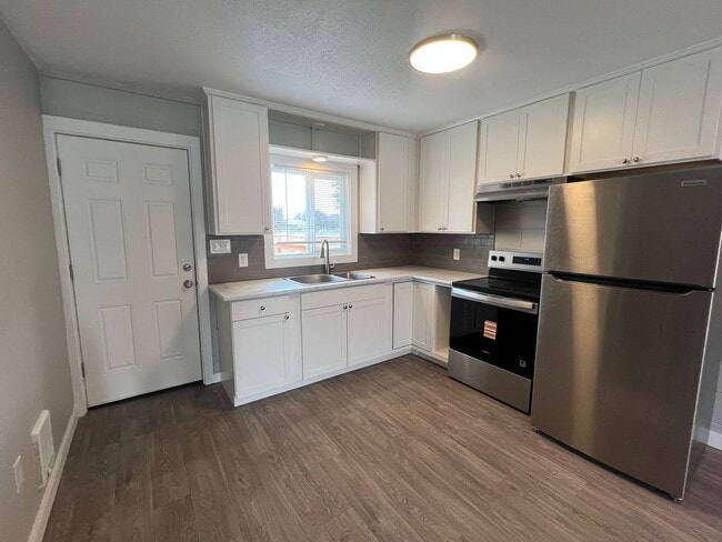 Photo - 124 Mitchell St