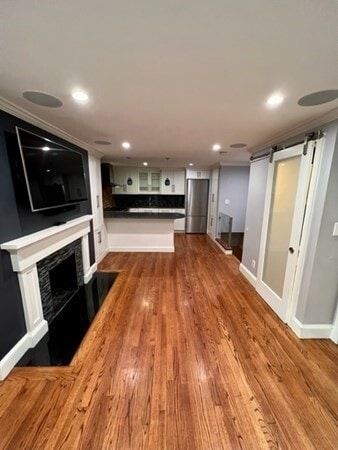 Building Photo - 193 W Canton St Unit 2