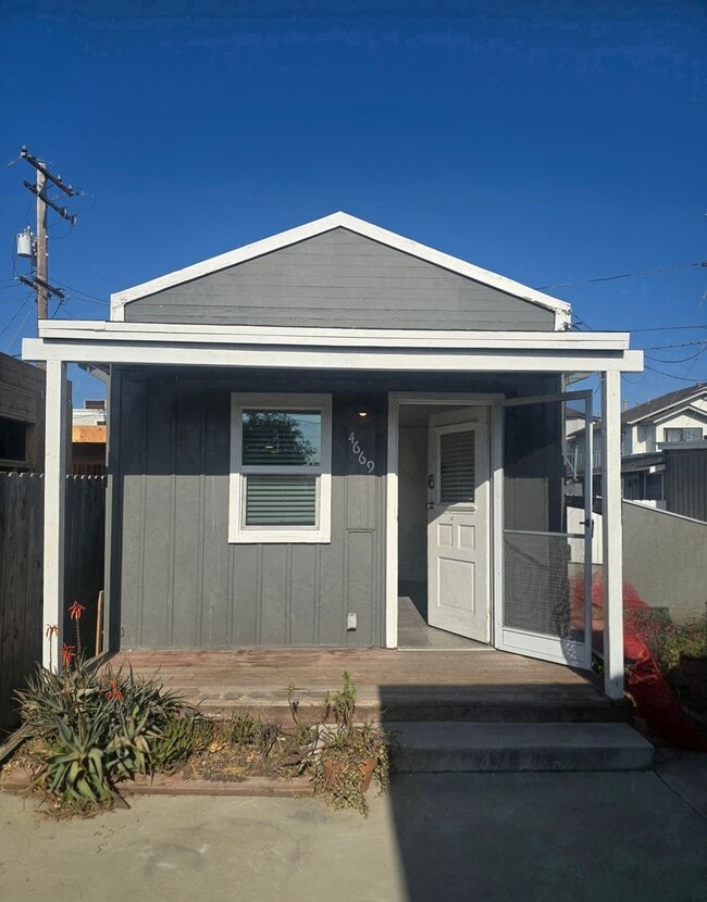 Building Photo - 4669 35th St Unit 4669 35th St