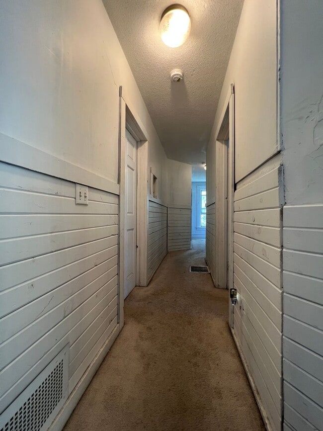 Large Five Bedroom House - Large Five Bedroom House