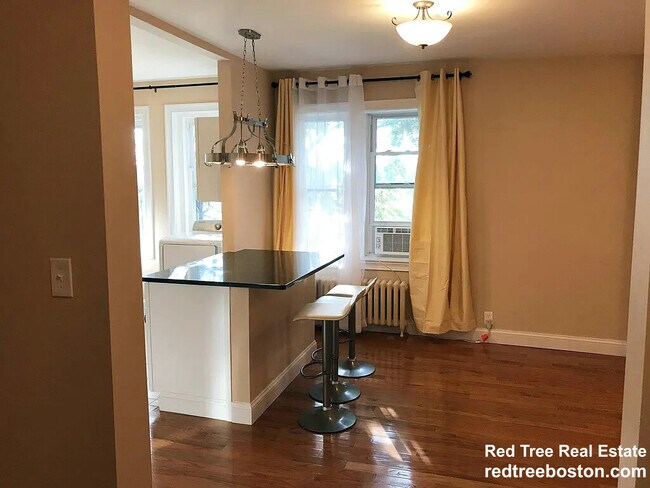 1999 Commonwealth Ave Unit 31
