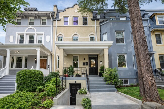 Photo - 727 Quebec Place NW Unit A