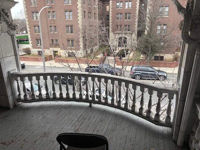 Photo - 6238 Chestnut St Unidad 6238 chestnut street 2nd floor