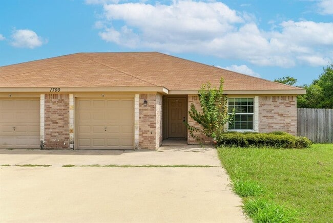 Photo - 1700 Tru Trail Townhome