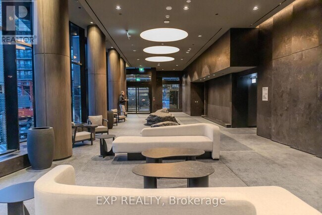 Photo - 120 Broadway Ave Unité 615N