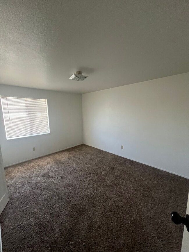 Photo - Binning Spring Unit 4