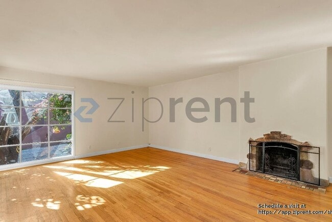 Photo - 1052 45th St