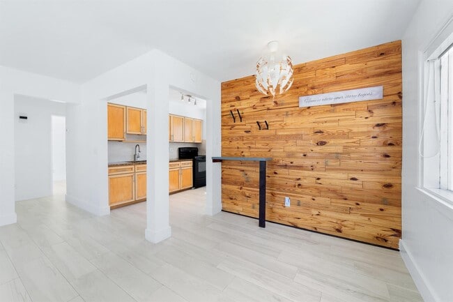 Photo - 2130 Wiley Ct