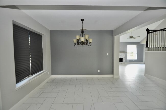 Photo - 8819 Hedgestone Ct