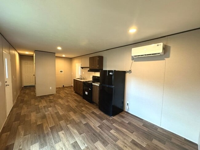 Photo - 1627 Coleman Rd