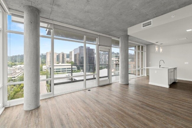 Photo - Portland Astoria