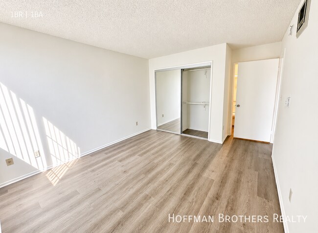 9915 National Blvd Unit 106