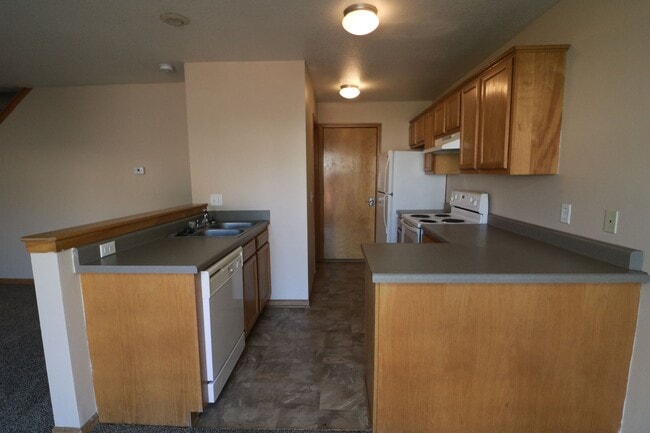 Photo - AWESOME 3 BEDROOM HOME CLOSE TO FORT RILEY