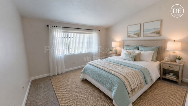 Photo - 2876 Englewood Way