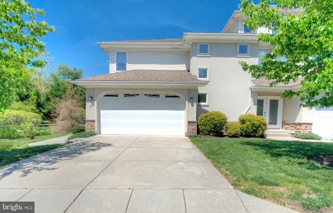 Building Photo - 4 Regency Ct