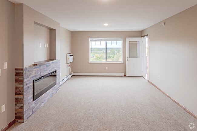 2BR, 2BA - 1088 SF